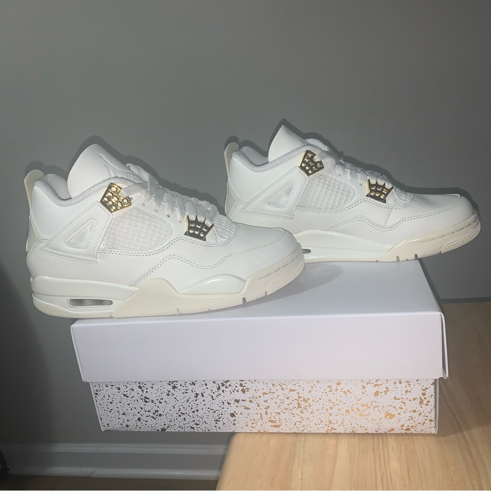 Air Jordan 4 Retro Metallic Gold W Shoes